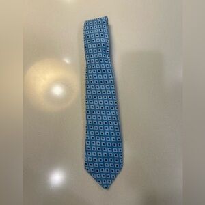 Lacoste Boys size 8 Gray Polo shirt. Excellent condition! (Fits more like 6T)